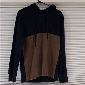 Volcom hooded long sleeve